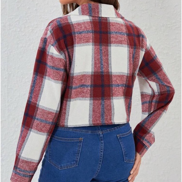 New plaid flannel button down top or jacket - Picture 6 of 8